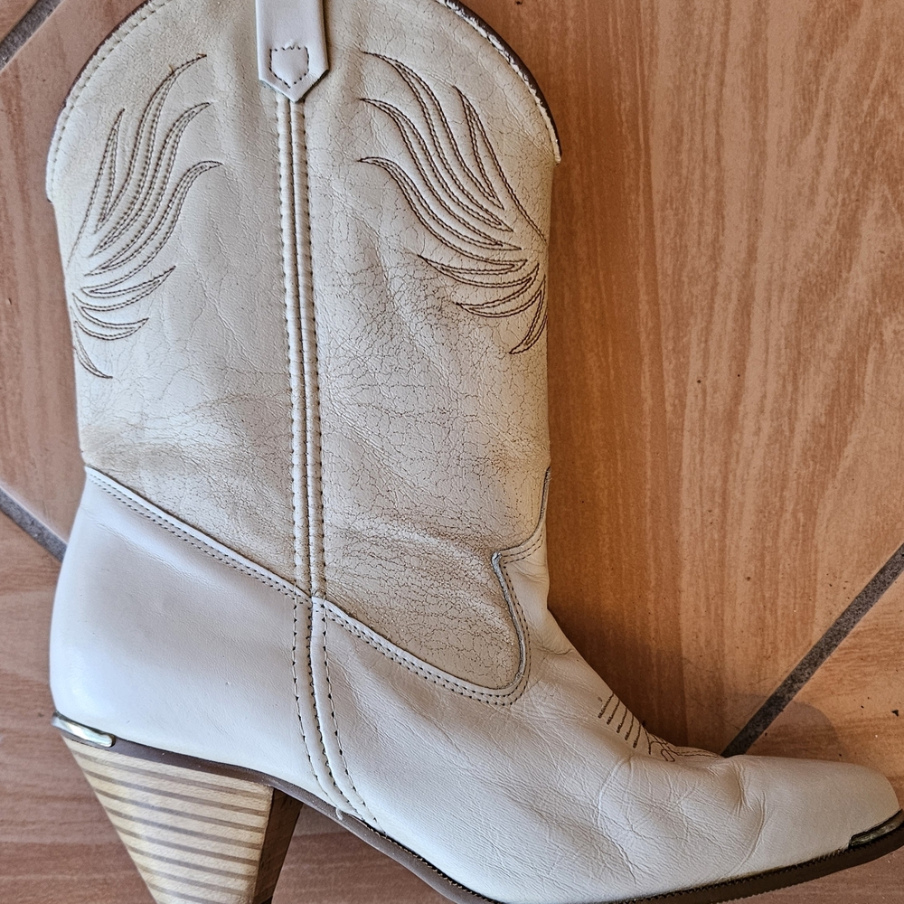 Vintage 80s Dingo Leather Boots Ivory Cream Leather Western Size 8 M